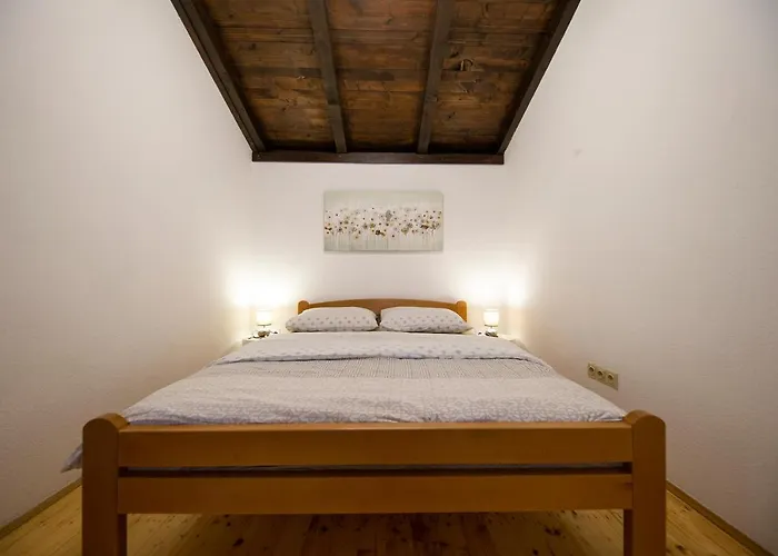 Maslina Apartament *